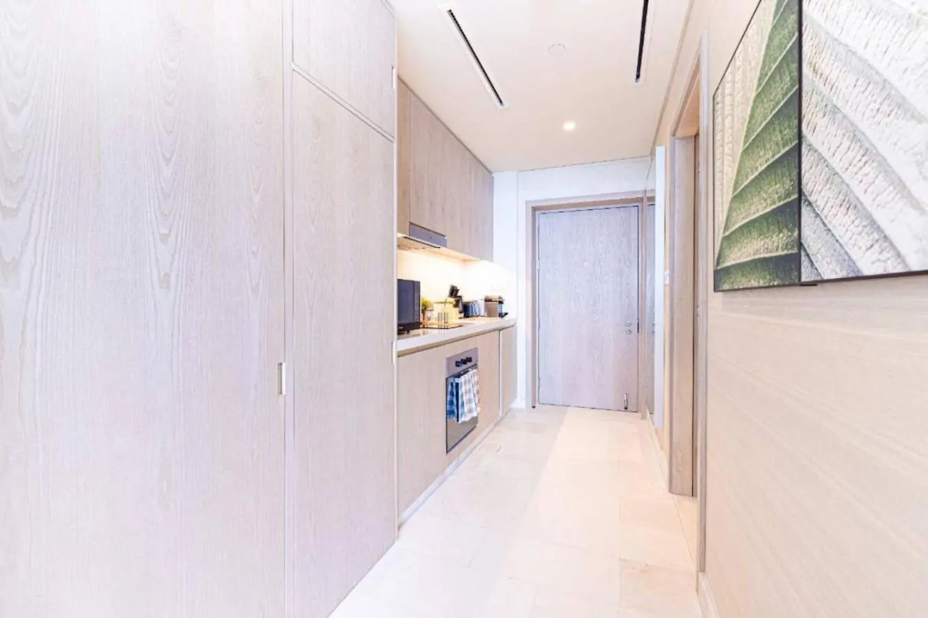 Apartment Iconic Views At The Palm Tower Suite Dubai